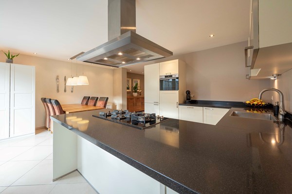 Medium property photo - Julianastraat 34, 4741 BW Hoeven